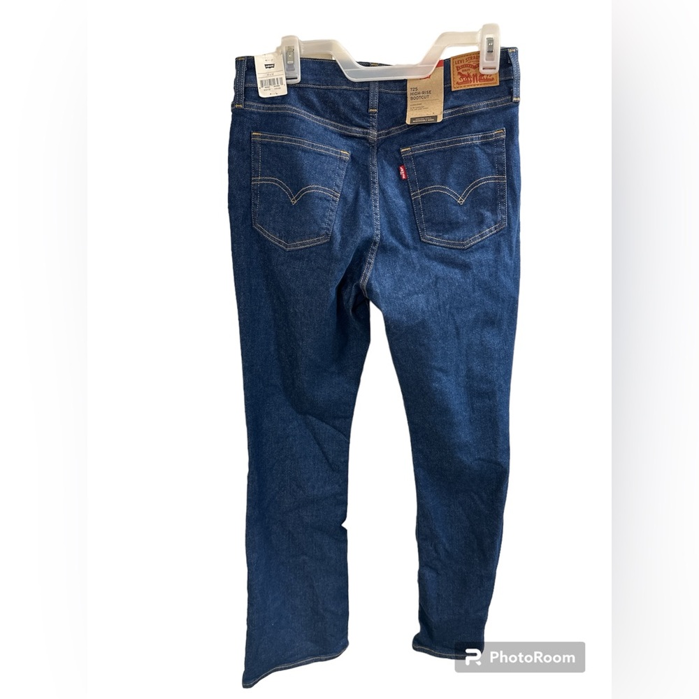 Levi Strauss 725 high rise bootcut jeans 30X32 Tall